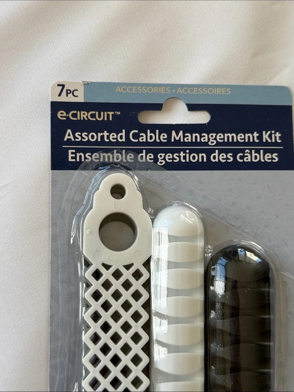 Black & White Assorted Cable Management Kit